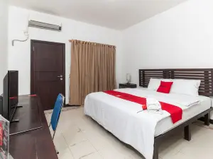 RedDoorz Near Bahu Mall Manado