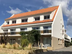 Hotel Particulier le Rocher des Marais "Proximité Plage & Vue Mer Pour Certains hébergements"