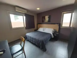Hotel 170