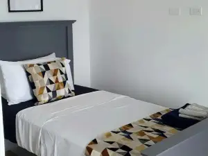 Entire (1 bedroom) townhouse in May Pen, Jamaica