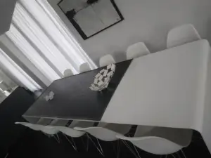 Gezellige Moderne Woning Met Zwemvijver