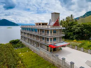Senior Bakara Hotel