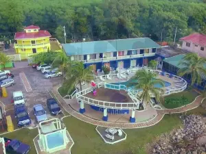 D'Coconut Holiday Beach Resort