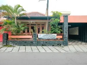 Homestay Syariah Dekat Gembira Loka by Simply Homy