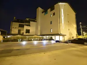 Hotel Meridian