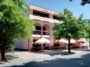 Hotel Katrina