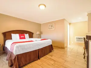 OYO Hotel Beeville -US 181