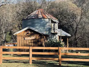 The Lodge Grain Bin at Goose Creek Farm in Cornersville TN