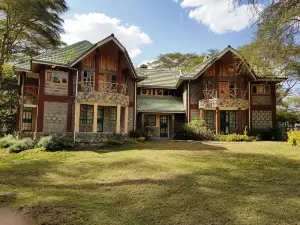 Ole Itiko Cottages