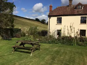 Belhuish Farmhouse