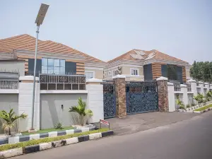 Lion Luxury Suites