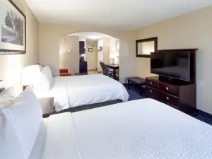 Holiday Inn Express & Suites Edson