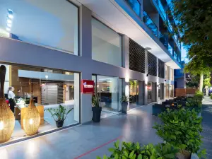 Oktober Downtown Boutique Hotel
