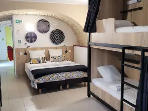 Hostel les Terrasses du Roc