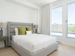 Le Se7t Penthouses