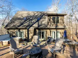 111 Hickory Springs in Wintergreen Resort