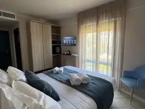 Hotel Harmony-Smile