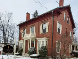 The Jeremiah Mason House B & B
