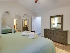 Lynchburg Rental w/ Deck: Near Downtown!