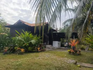 Sekeping Tawar Homestay