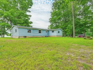 Walk to Coldwater Lake: Peaceful Weidman Retreat
