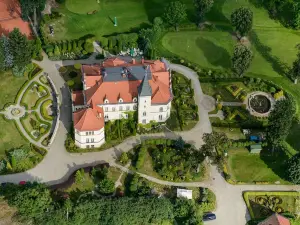 Pałac Brzeźno Spa & Golf