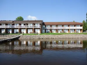 La Place Rendez-Vous Hotel