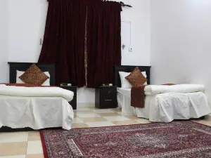 Al Eairy Furnished Apartments Al Baha 4
