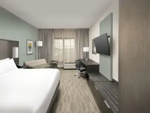 Holiday Inn Express Pensacola Downtown