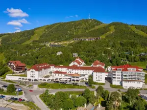 Dr. Holms Hotel