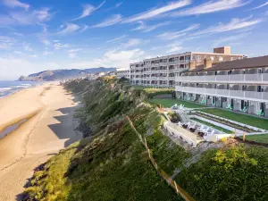 The Coho Oceanfront Lodge