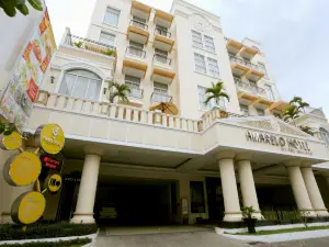 Amarelo Hotel Solo