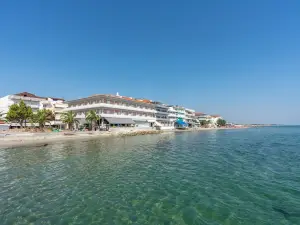 Paralia Beach Boutique Hotel