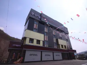 Jinju Opera