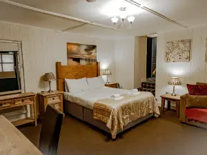 No1 Hotel