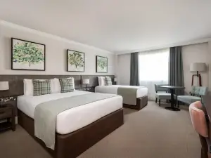 Ivanhoe Inn and Hotel