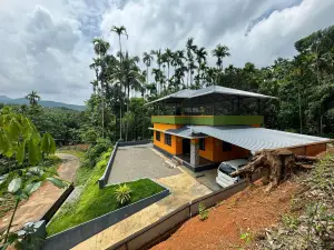 Orange Homestay
