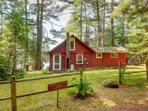 Traditional Lakefront Cabin Located On Beautiful George's Pond