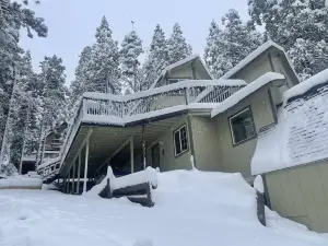 Cozy retreat near Dodge Ridge Ski Resort, and Pinecrest Lake with fast Wi-Fi