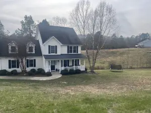 9 Miles from Liberty, Jet Ski Rental, 7 min from Paddle Boarding on the James