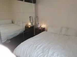 Charming Bradford Room to Rent with Shared Facilities