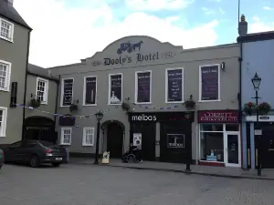 Dooly's Hotel