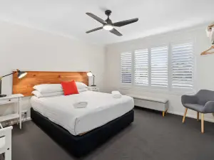 West End Motor Lodge