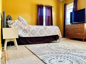 Get away to the Mississippi River View-2 Bedroom-2 Full Bathrooms