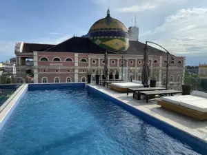 โรงแรมจูม่า โอเปร่า