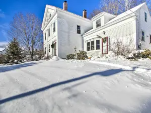 Quaint & Cozy Apartment 12 Mi to Ski Slopes