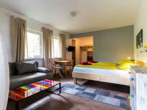 ลานด์โฮเทล ปรึลังค์