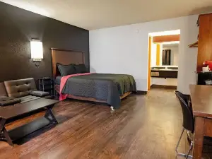 Rose City Inn and Suites