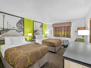 Super 8 by Wyndham Franklin