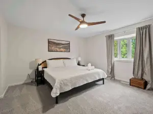 Dublin Blue Haven - Home for 12